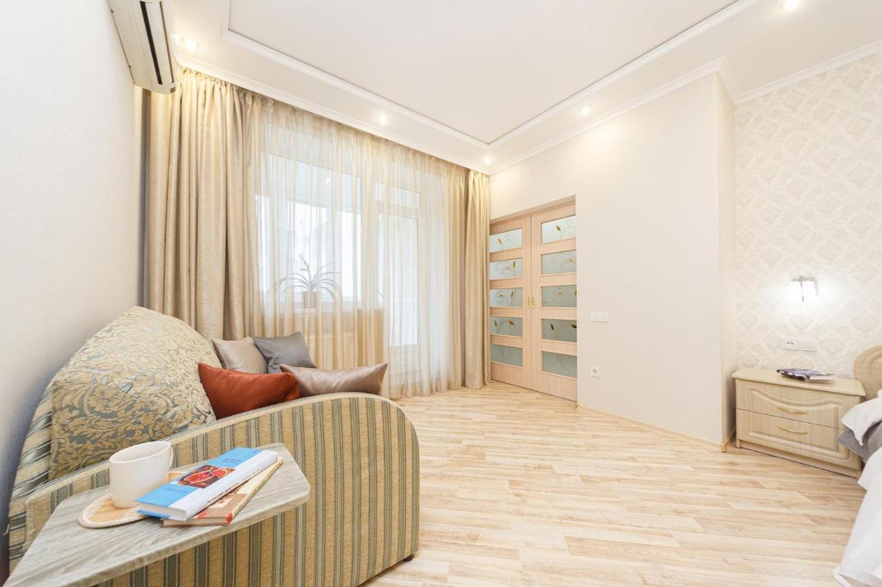 Odessa Arkadia Apartments Bagian luar foto