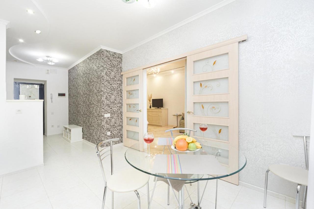 Odessa Arkadia Apartments Bagian luar foto